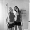 chloe and zoe