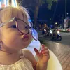 Em bé Minh Sam