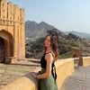 lauragoesglobal