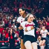 huskervolley