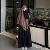 طالبة ثالث متوسط خارجي