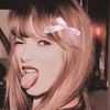taylor.is.mother14