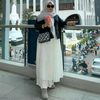 momy_curly