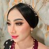 Hannah make up