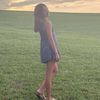 rayna_w2