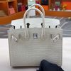 wholesale.luxury.goods