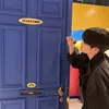 🛹🐱 🚪⛄️