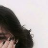girlindemowning