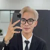 Khum thích cắt tóc