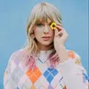 holly_13taylorsversion