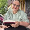 lindsay.is.reading