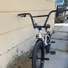 that.white.bmx.bi