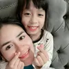 mẹ 3 con gái