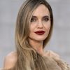 Angelina Jolie prvt
