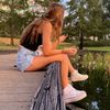 anna_cashion