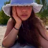 aaddeellee2