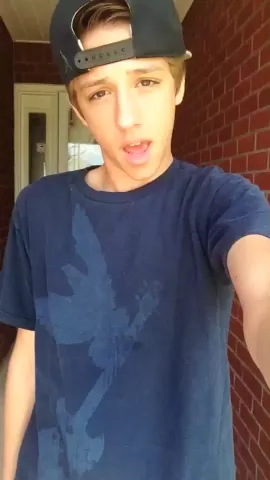 Why can't we date ?!? 😢😢🙈😞 #LipSync