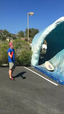 How to play frisbee by yourself! 🙌🏽 #FeatureThis #FeatureMe