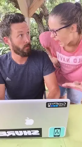 💻📲🙈😂 When you don't want to say no but have no clue how to do it... #BadHacker @peytoncoffee #Family
