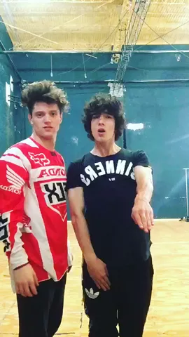 @jorgelopez_as #greenligthdancechallenge 😎🤗