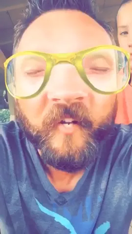 Like my new glasses? 
