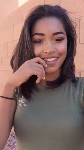 👑