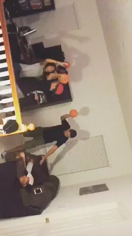 #MannequinChallenge #AllWeekendLong #FeatureMe @jmoneykiks @suavesito1123 @luna1030 @its_geezus 