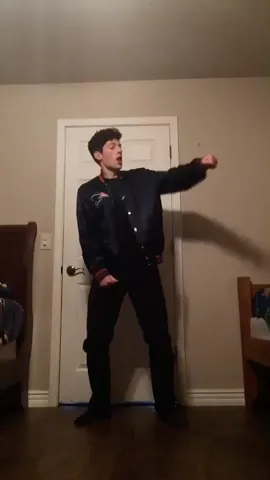 All weekend long🎄 #Dance #Xmas | what you guys think? |