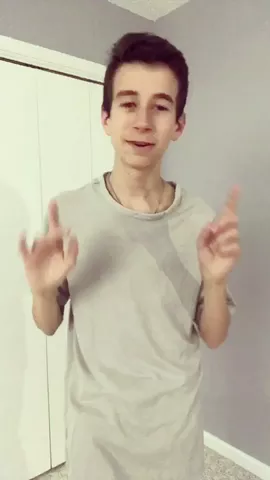 What is this? A roast? 🙉💕 #featureme #lipsync #treatyoubetter