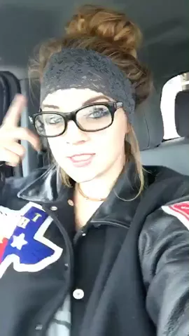 😝😝