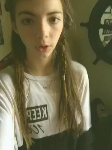 Tag your crush if your not scared lets see who can do it 💕❤️