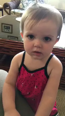 How could I say no? 😍 Isn't she the cutest? ❤️ Follow her: @thesmalls 👈  #iLove #EllieSmall #Family #CoffeeVlog 