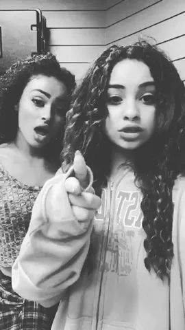 For our top gifter yesterday #duet with @piiakaa Love her 💕