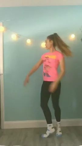 LOVE this song pick for #NextWaveJanuary ❤ #Dance #FeatureMe #AFVDad @musical.ly 