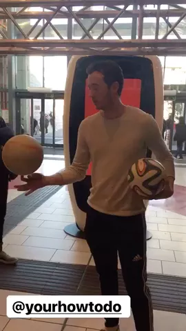 Magic Spin 😱 (YourHowToDo) #Soccer #football #calcio #featureme #featurethis @musical.ly