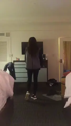 Don't worry that fall didn't hurt😂❤ love u guys #Swalla #SwallaChallenge #SwallaDanceChallenge @jasonderulo