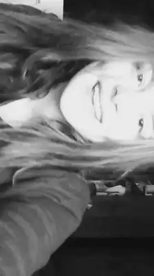 I will always be your friend #smilechallenge #itscoldoutside #featureme #zaralarsonfirstli