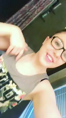 #Thick #pretty #FeatureMe #lick #Tongue