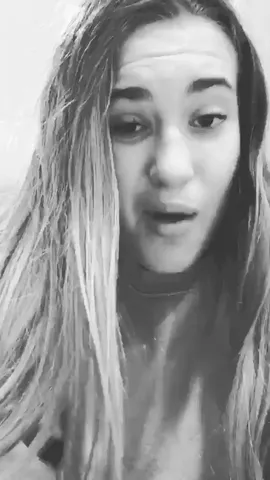 Hang w/ @avadomini 2day 12-2 pst Games + Music! Go follow her! ib #MirandaSings #AdviceOnBoys #FeatureMe
