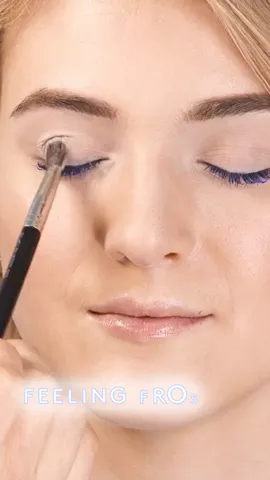 We're throwing it back with this FROSTY lewk ❄️❄️ #R29BeautyHacks