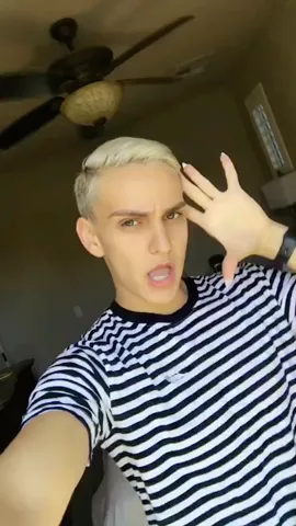 Goosebumps 👾🖤 #awkwardfirstdate #skatetricks #cutcreasetutorial #featureme #featurethis