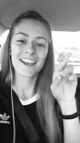 Jelöljétek meg a legjobb barátotokat kommentben! 👭😜 ❤️