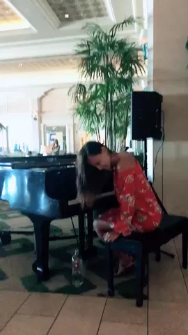 Follow songwriter @juliapricemusic for a chance to be on WT's live.ly from 5-6pm PST #MyFlirtFace #TalentTuesday