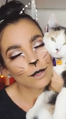 Meow 🐱 #HalloweenMakeupLook