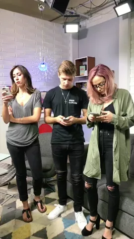 #Plandid #influencersbelike @shiralazar @martinibeerman @MatthieuLange1 @Langebrothers Do you do this?