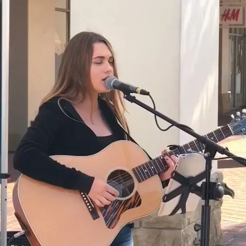 Hey 👉🏻 go follow @avadomini & hang w/ her LIVE 4:30-5:30 PST 2day! #Music + Games 👏🏻💯👍🏻  #Talent  #Singer