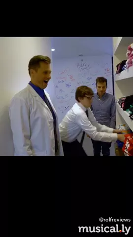 When you trick or treat at @musical.ly HQ..😂 see full vid on @rolfreviews YT! @lincolnhoppe #muserween2k17