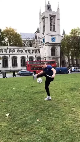 Insane Football Skills London !! 🇬🇧 ⚽️ #football #Soccer #featureme #featurethis