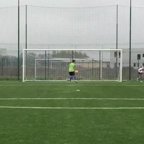 Close internet 😂😂😂 Tag Friends🔥🔥 #fail #Soccer #football #featureme #featurethis