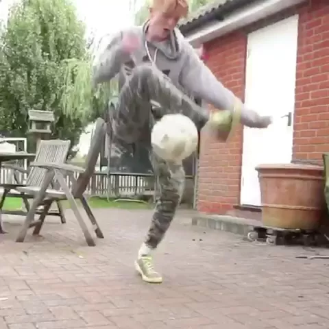 @adamstephenson10 is lit 🔥 Rate him 1-10 ⚽️ #football #Soccer #featurethis 🎵: @alessandro_fonti 